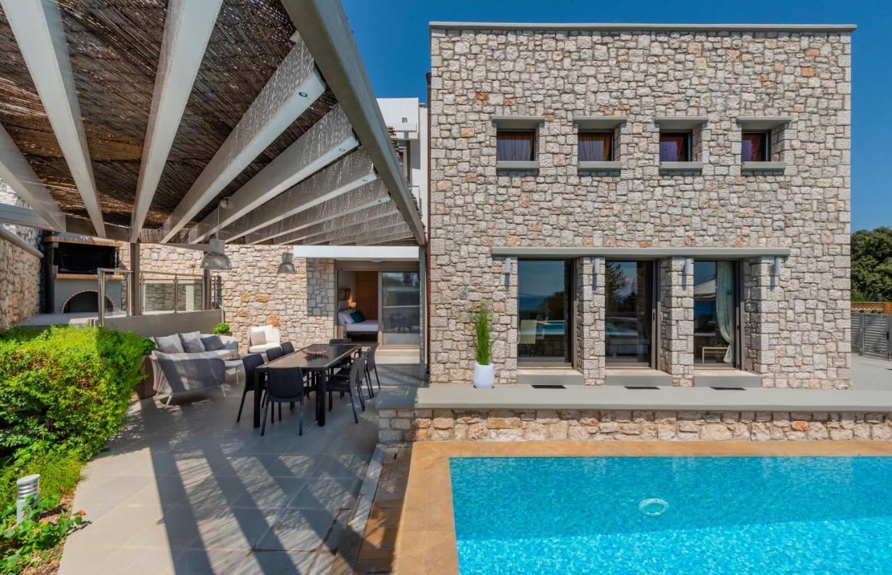 Villa Costamare - Enjoy Lazy Days On The Private Pool-Jacuzzi Pefki  Экстерьер фото