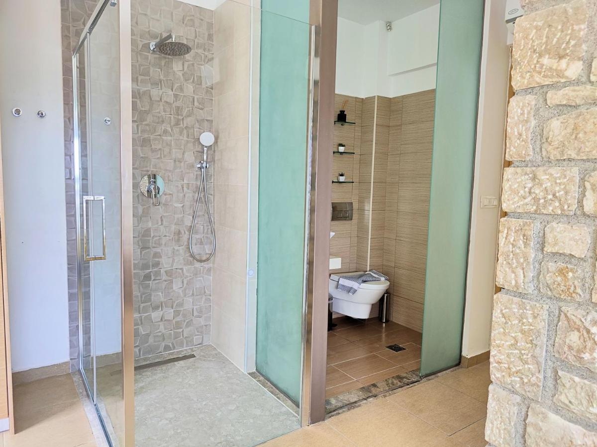 Villa Costamare - Enjoy Lazy Days On The Private Pool-Jacuzzi Pefki  Экстерьер фото
