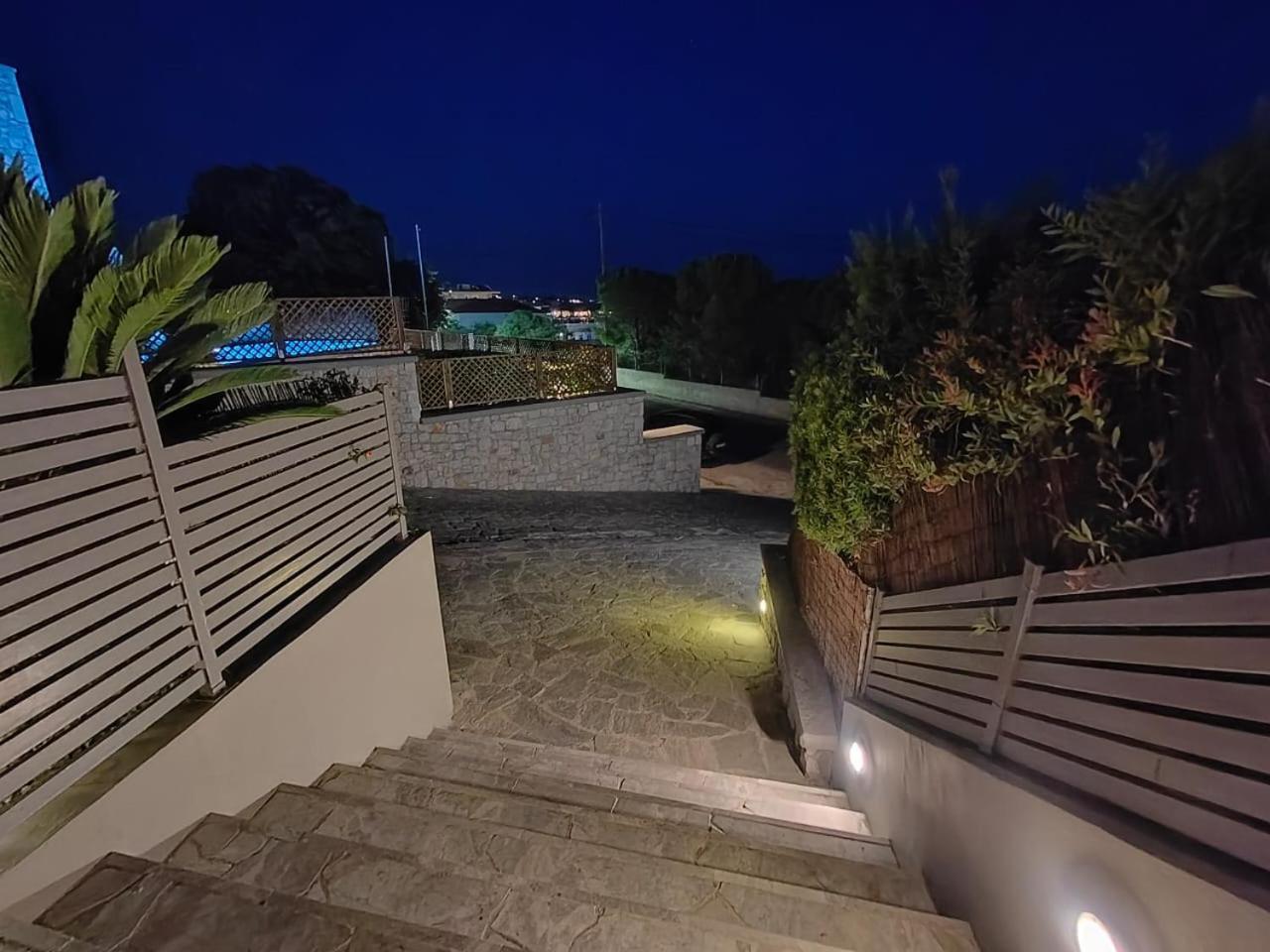 Villa Costamare - Enjoy Lazy Days On The Private Pool-Jacuzzi Pefki  Экстерьер фото